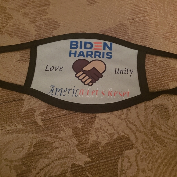 Biden Harris Mask Love/Unity - Picture 2 of 2